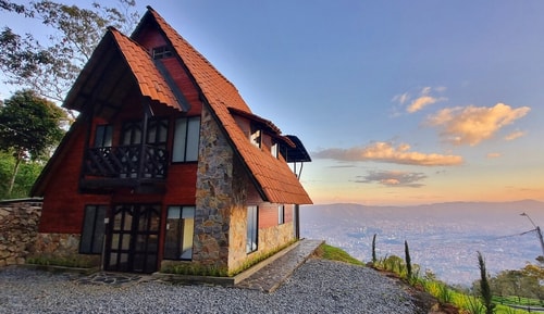 Alpine Chalet with the best view of Medellín