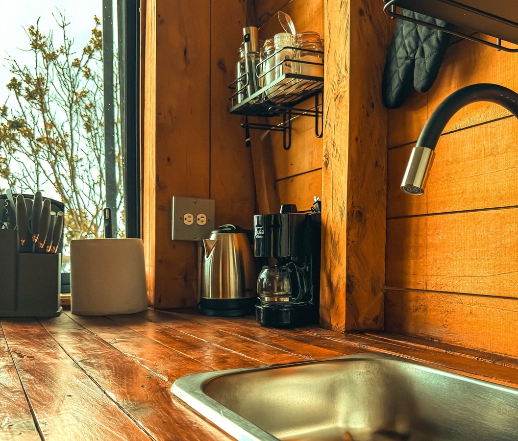 Rustic Cabin, Private Jacuzzi, City View gallery image 43