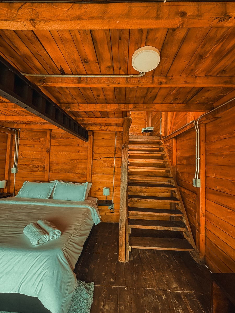 Rustic Cabin | Private Jacuzzi | Great View gallery image 24