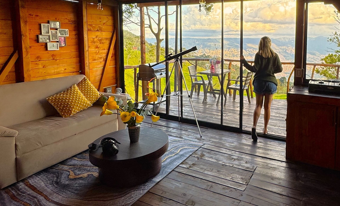 Rustic Cabin, Private Jacuzzi, City View gallery image 48