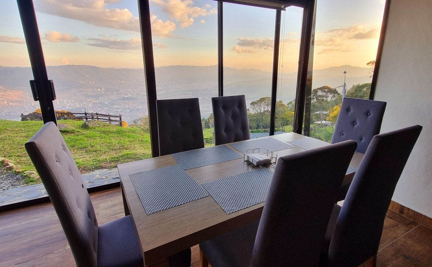 Alpine Chalet with the best view of Medellín gallery image 11