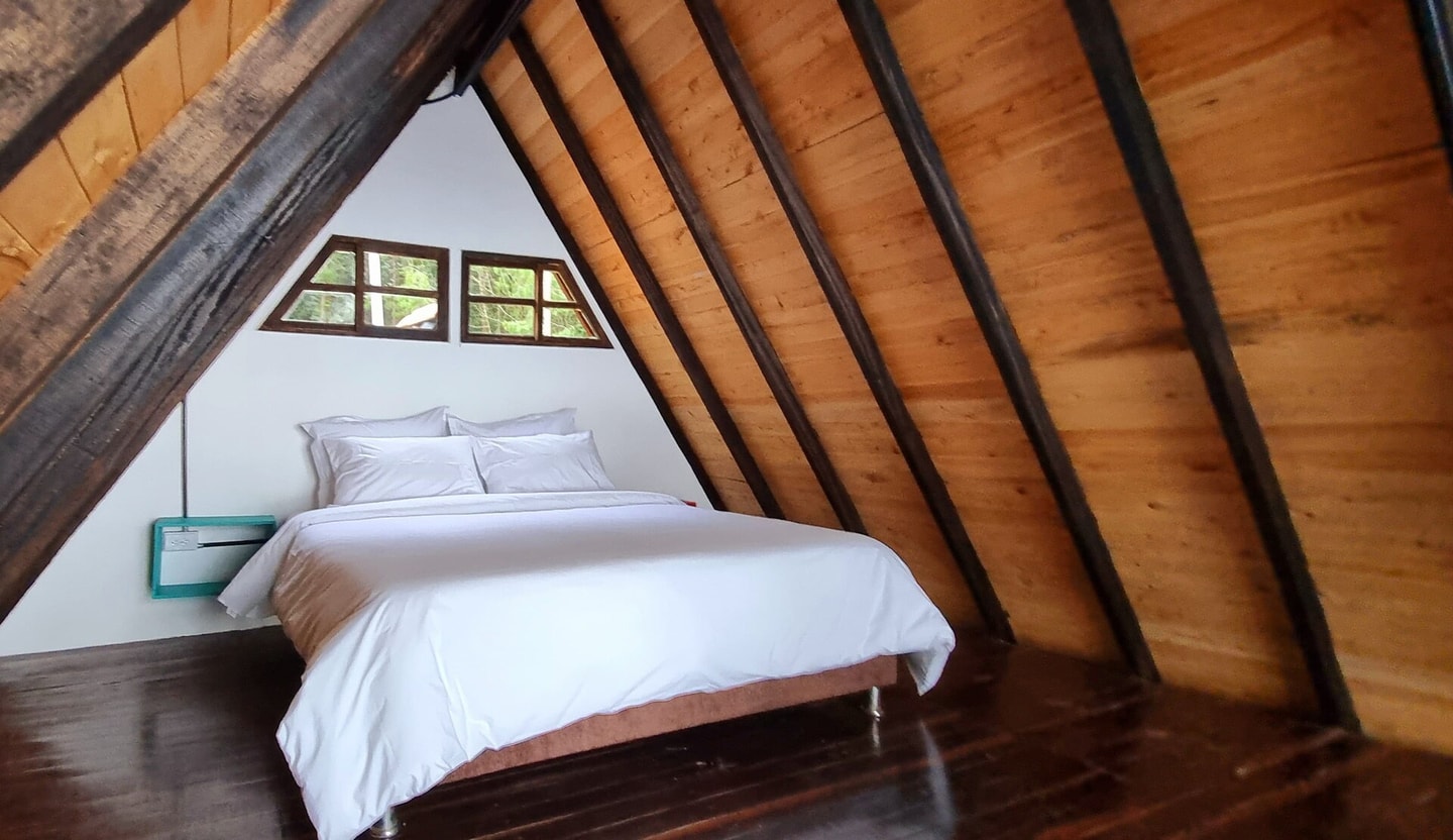 Alpine Chalet with the best view of Medellín gallery image 33
