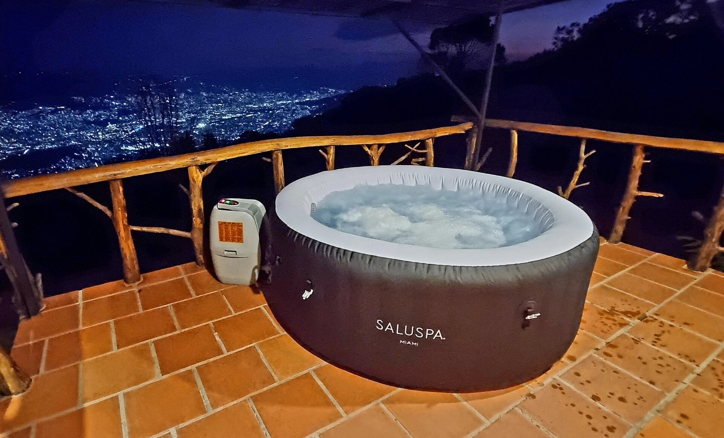 Rustic Cabin | Private Jacuzzi | Great View gallery image 9