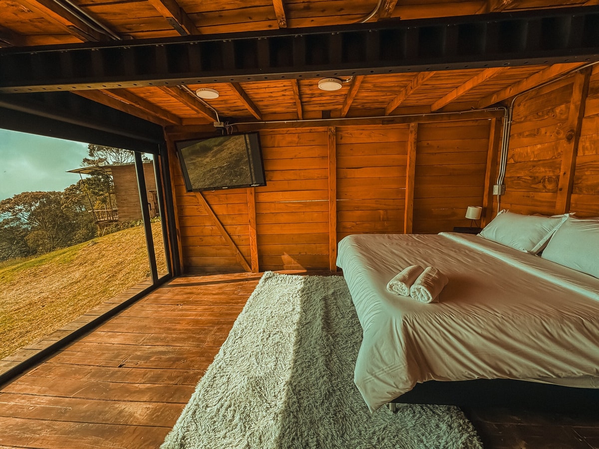Rustic Cabin | Private Jacuzzi | Great View gallery image 21