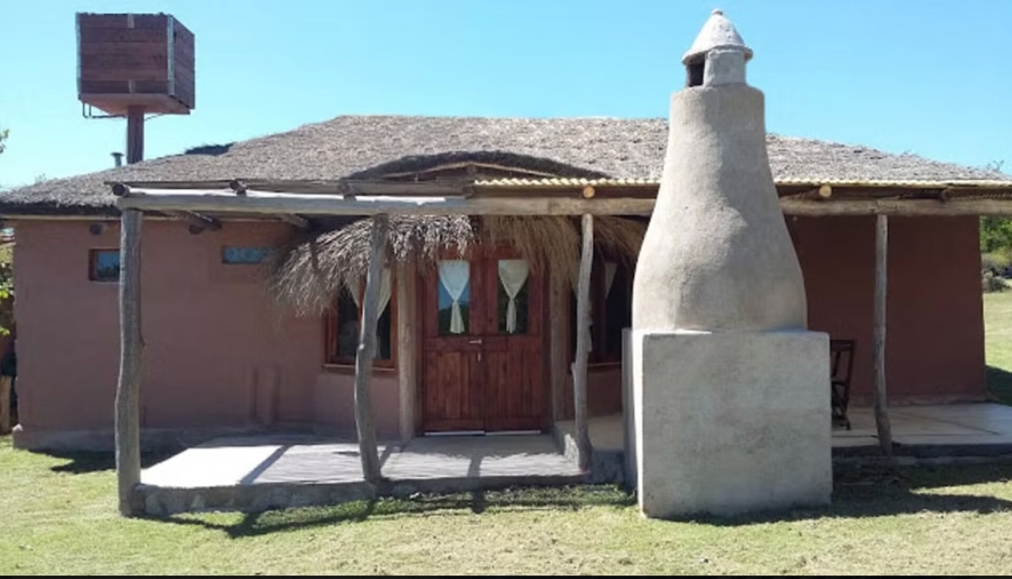 Golondrinas in Bendita Tierra gallery image 1