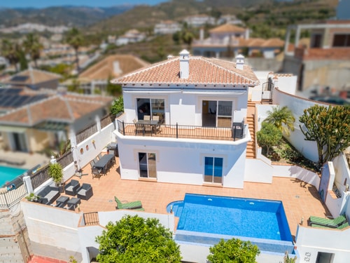 Villa Sea Breeze by Solset