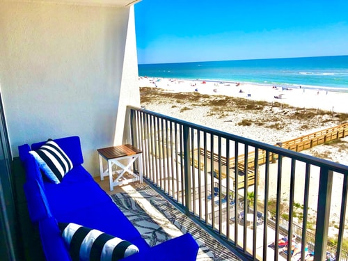 Ocean Front - Pool, Smart TV, FAST WIFI