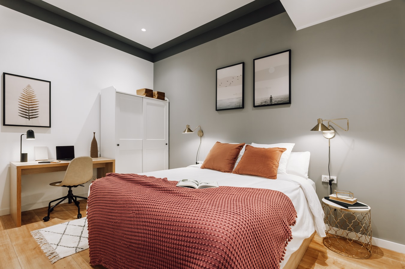 Room Yin at Casa Mendoza