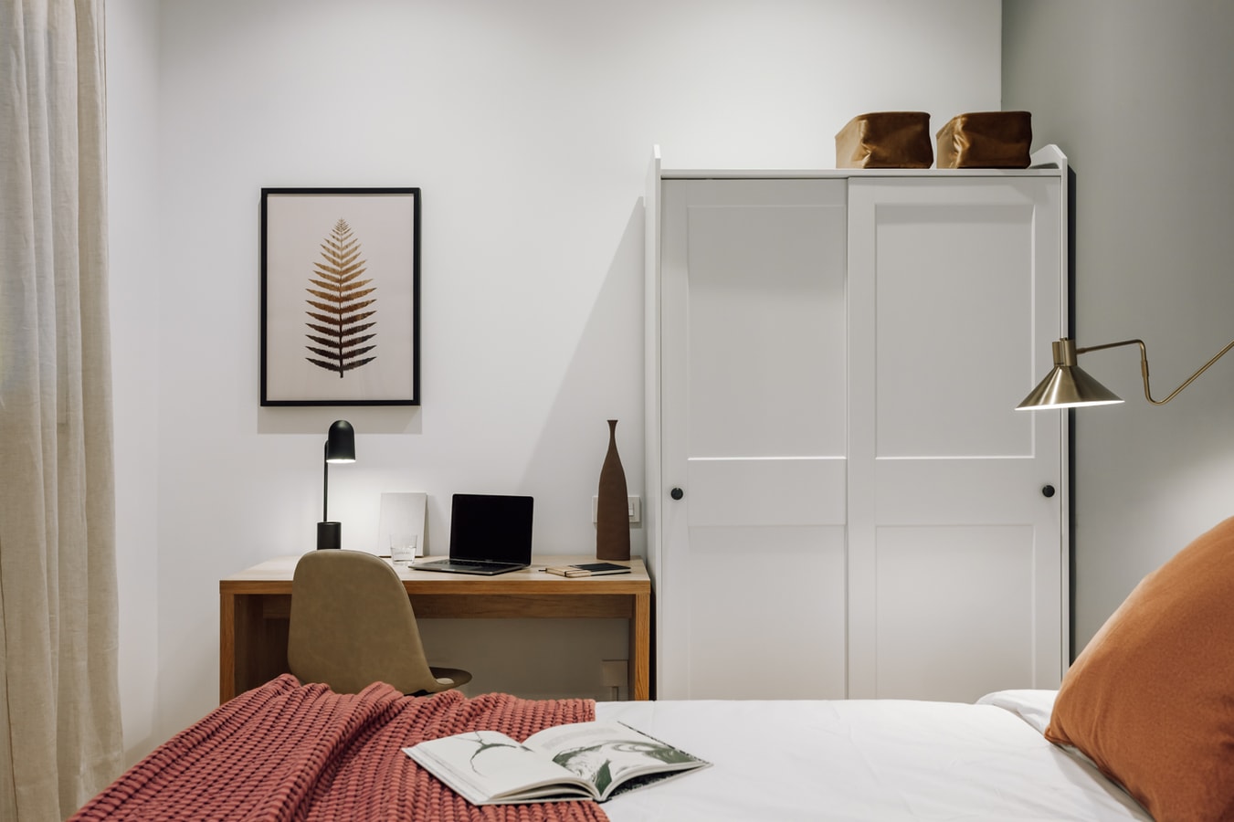 Room Yin at Casa Mendoza