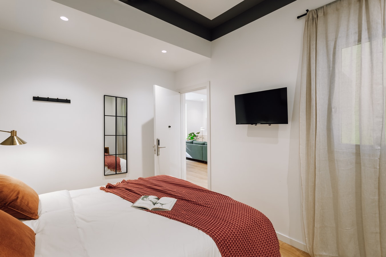 Room Yin at Casa Mendoza