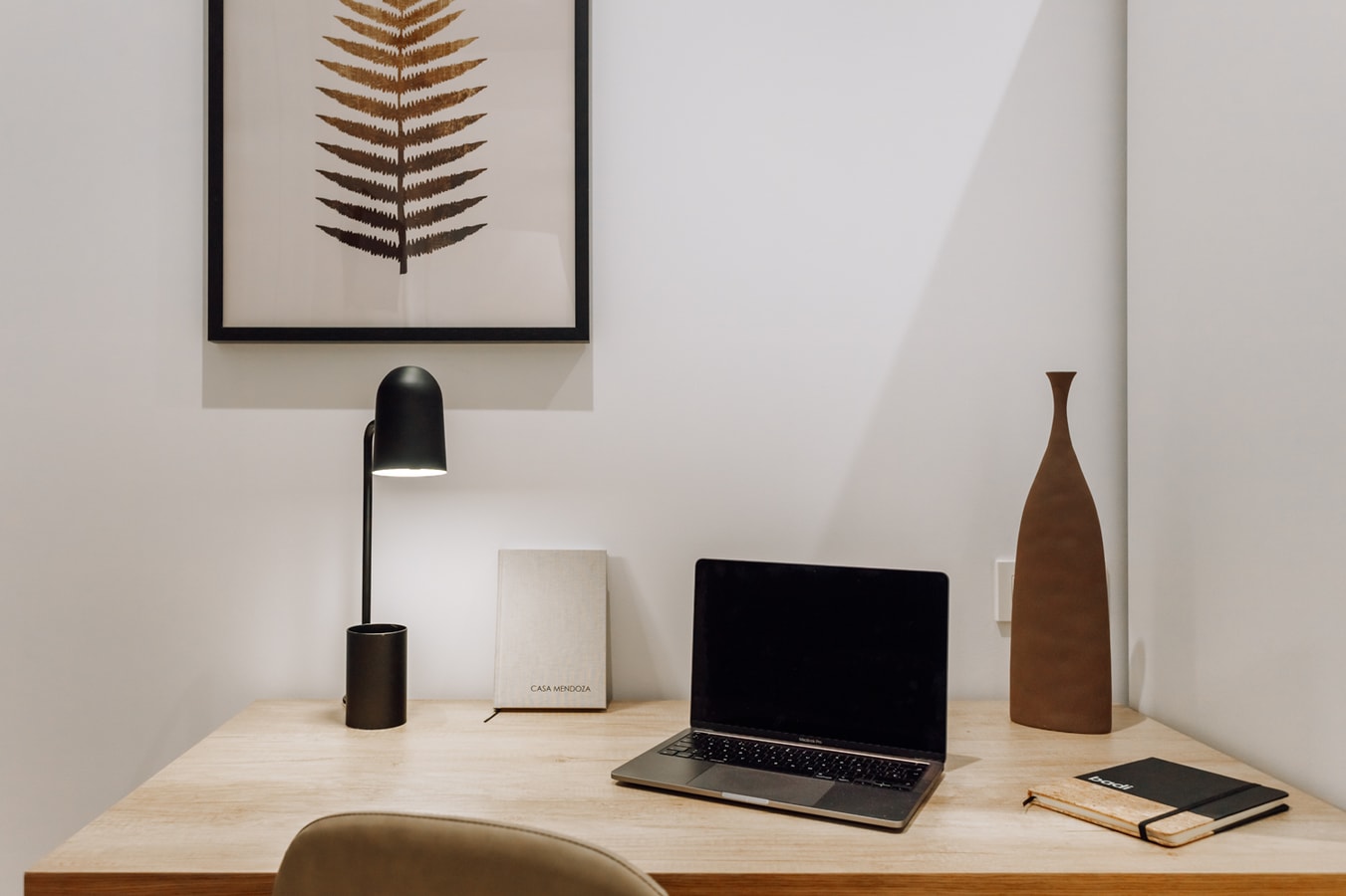 Room Yin at Casa Mendoza