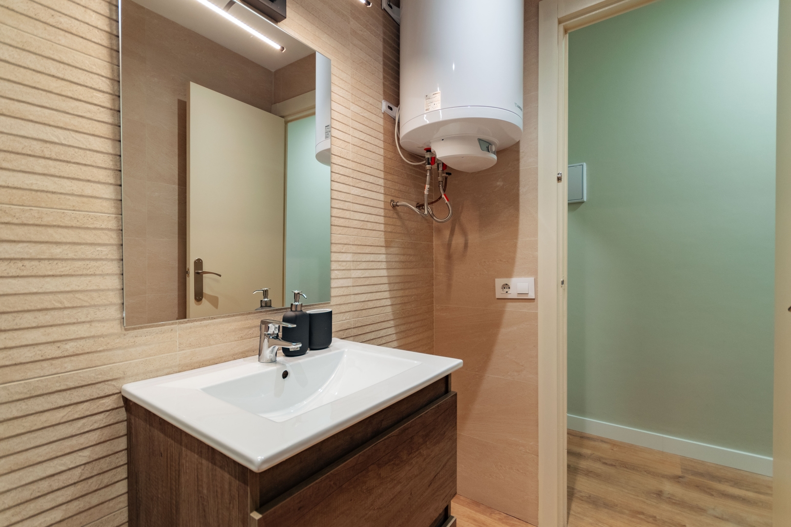 Room Basset at Casa Mel