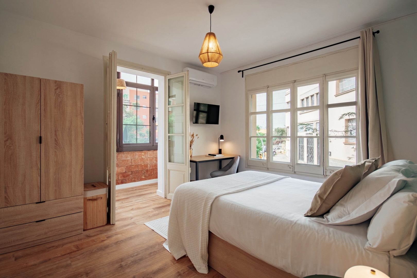 Room Basset at Casa Mel