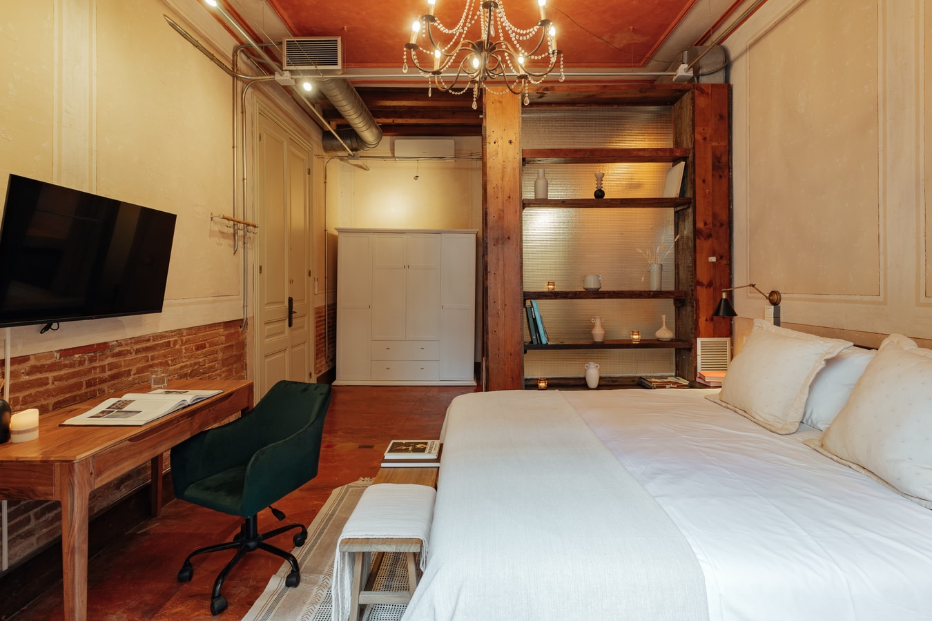 Suite Montblanc at Casa Ducal