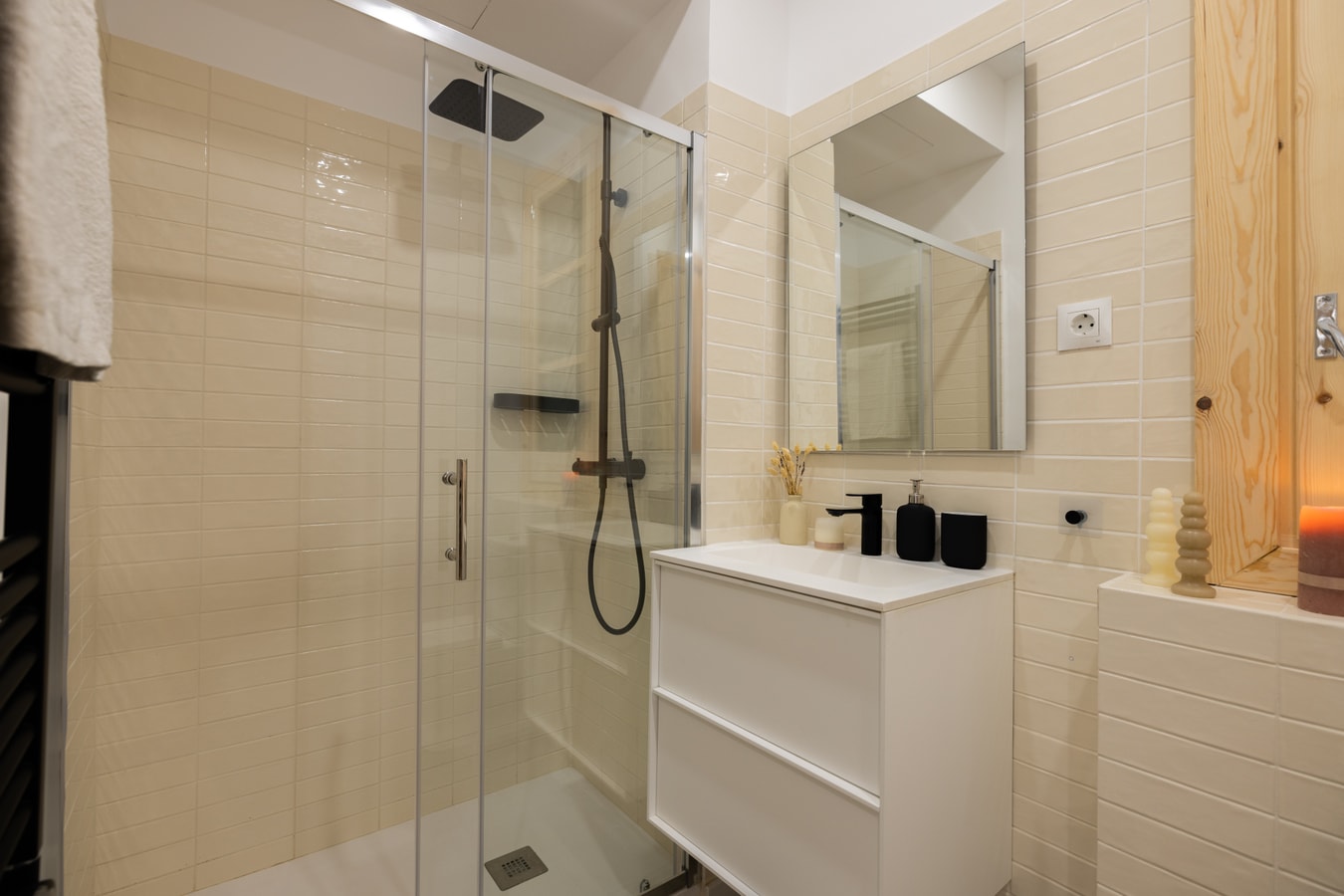 Room Roble at Casa Caoba