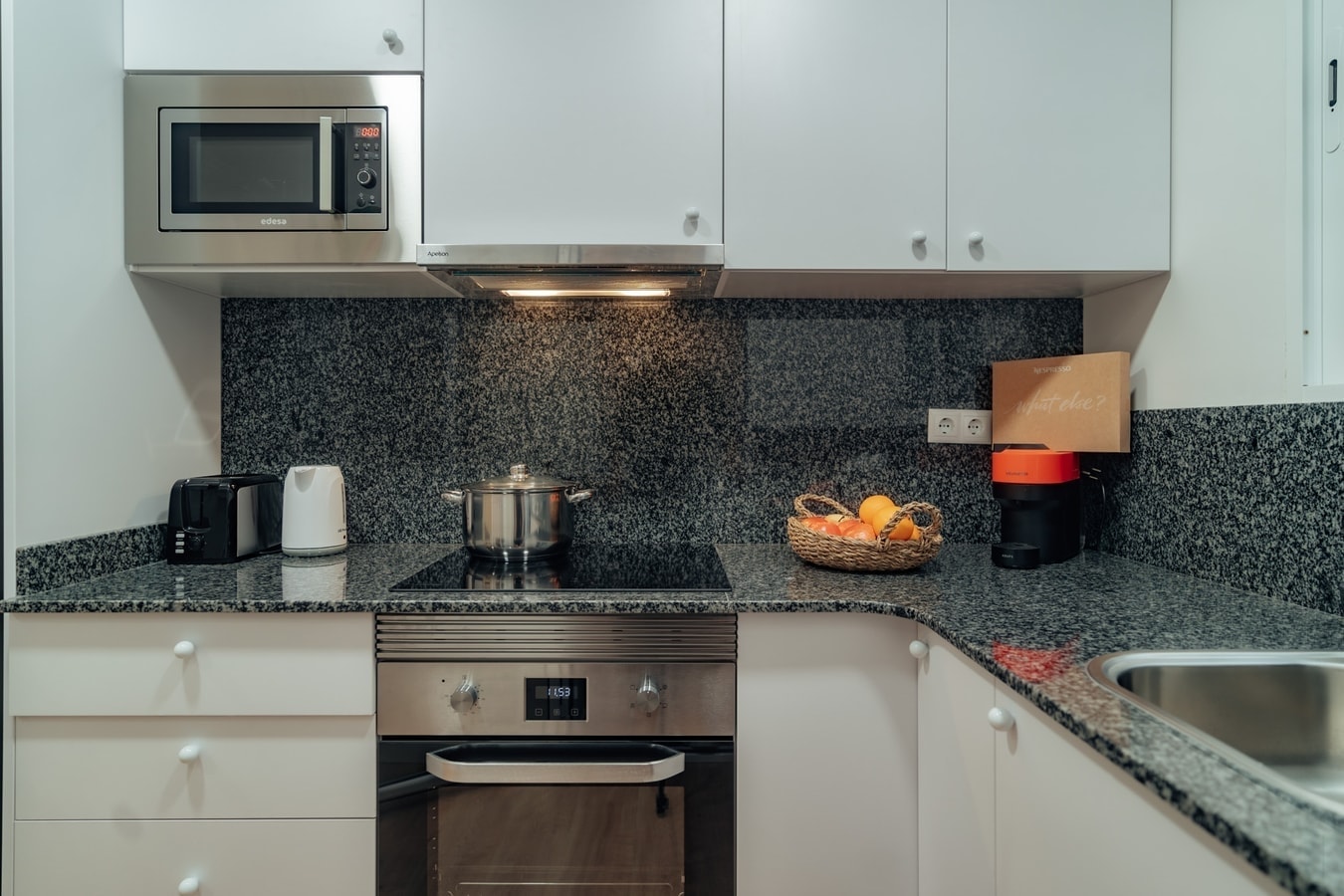 Room Falguera at Casa Suna