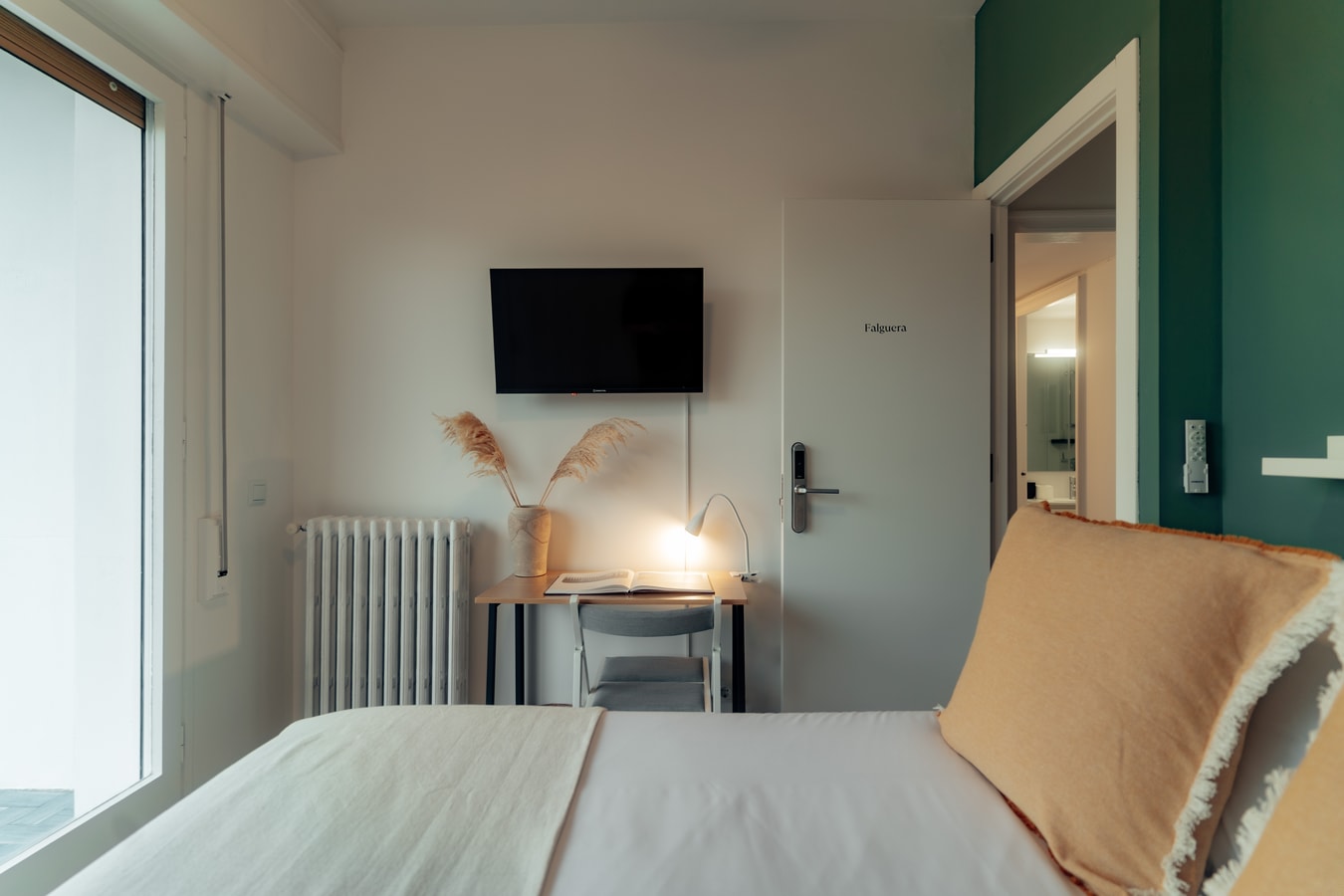 Room Falguera at Casa Suna