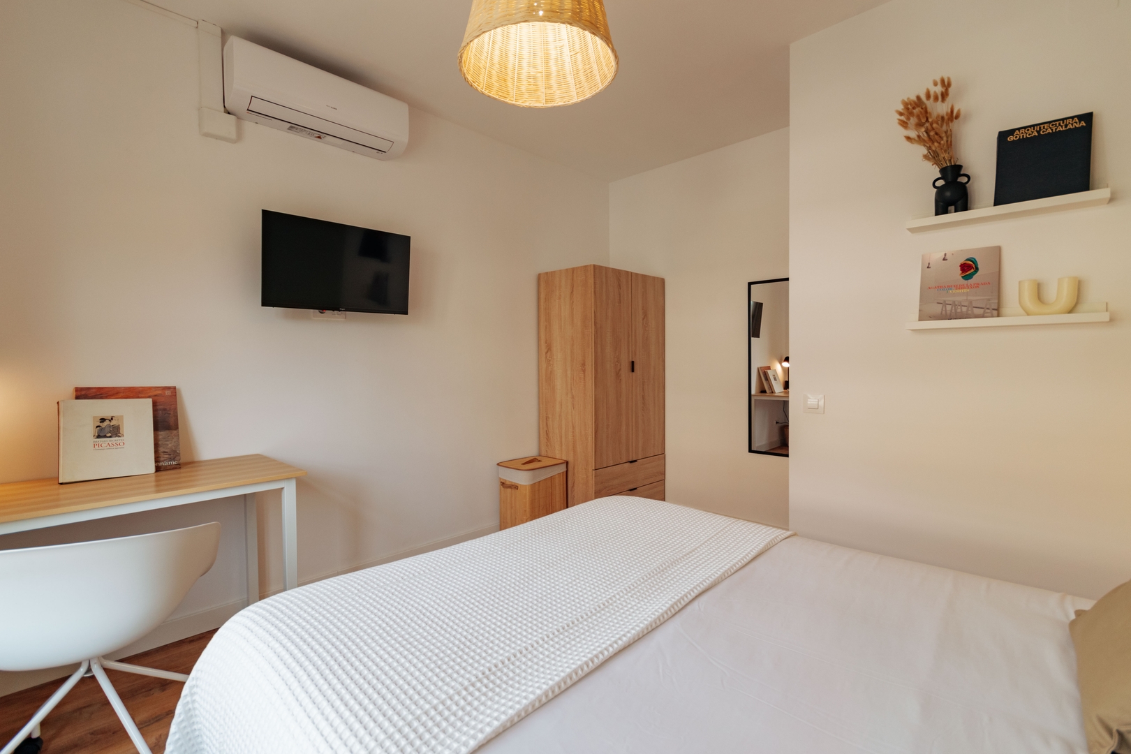 Room Vinyes at Casa Mel