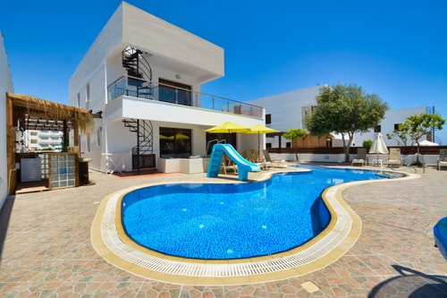 Exclusive five bedroom Villa with private pool (villa 10)
