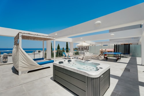 Three bedroom apartment with massive veranda