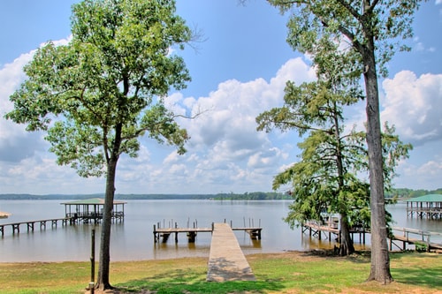 Lakefront Home - Relaxing Escape (No Airbnb Fee!)