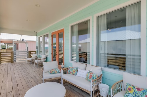 Beach Home-  Cajun Paradise - No Airbnb Fee
