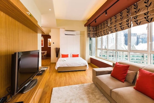 Parkview Residence Family Studio by Hauzz