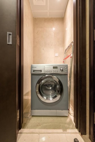 One Bedroom Apartment Near Trade Center Metro 7 Exclusive Retreats