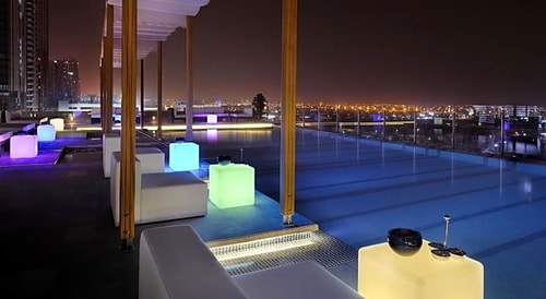 Two Bedroom Apartment Near Trade Center Metro 10 Exclusive Retreats