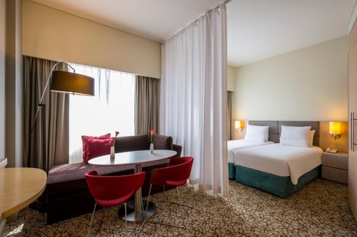 Suite Room Near Mall of Emirates 1 Exclusive Retreats