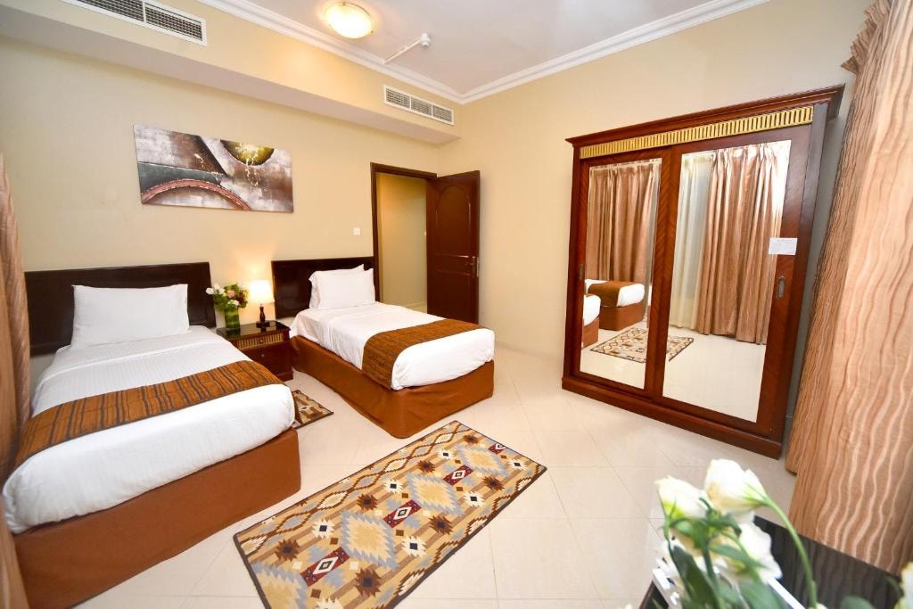 Two Bedroom Apartment Near Al Khan Beach By E R Exclusive Retreats