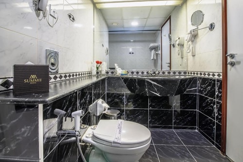 Standard Room Near Al Rigga Metro Station 1 Exclusive Retreats