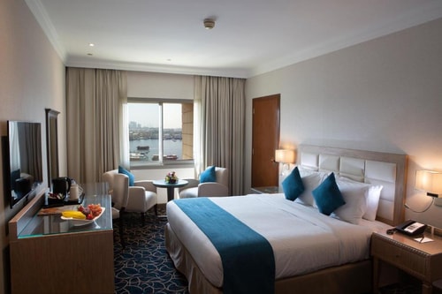 Deluxe Room Near Baniyas Square Metro Station Exclusive Retreats