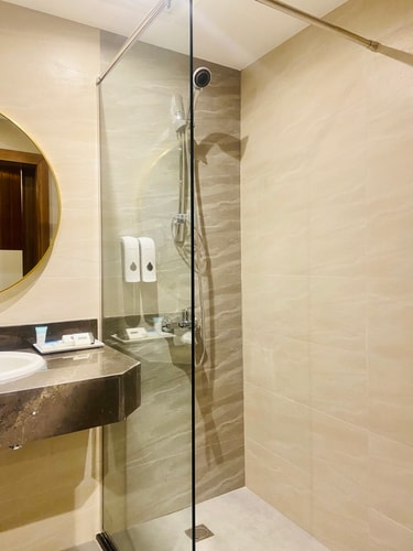 Superior Room Near Go Fresh Supermarket by E R 4 Exclusive Retreats