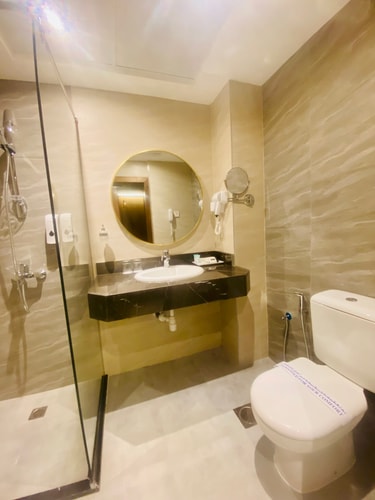 Superior Room Near Go Fresh Supermarket by E R 2 Exclusive Retreats
