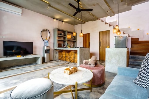 Luxury 1BR Villa @Batu Bolong