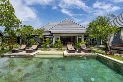 Luxury Haven 4BR Sanur Villa | Beachside Pool
