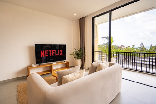 1BR Canggu Oceanview Stay – Balcony & Shared Pool