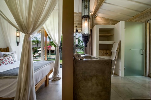 8BR: Huge Private Villa Near Seminyak 58 Bali Real Estate