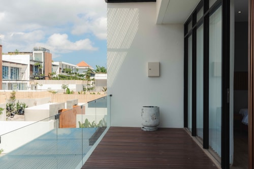 3BR: w/ Sunken living and Plunge Pool Rooftop #4 5 Bali Real Estate