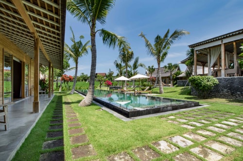 8BR: Huge Private Villa Near Seminyak 55 Bali Real Estate