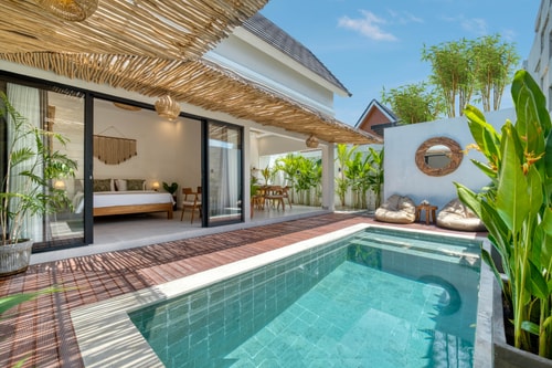 Seminyak 2BR Tropical Escape | Near Beaches & Cafe