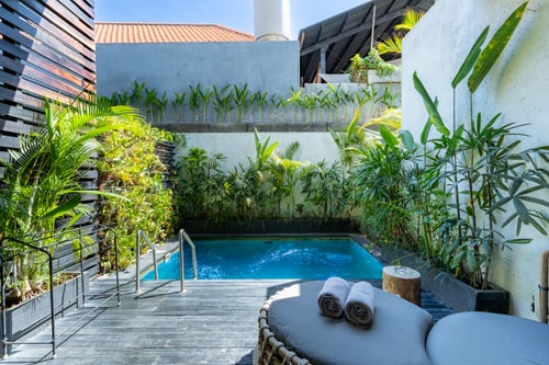 Berawa Beachside 2BR Pool Villa, Near Baked & Nude