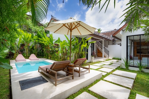 Central Ubud 2BR Villa | Pool, Bathtub & Cafés