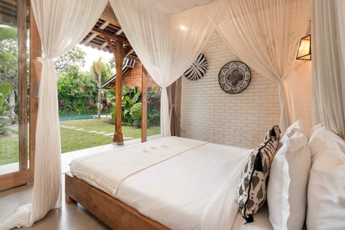 4BR: Modern Concept Villa Near @Seminyak 45 Bali Real Estate