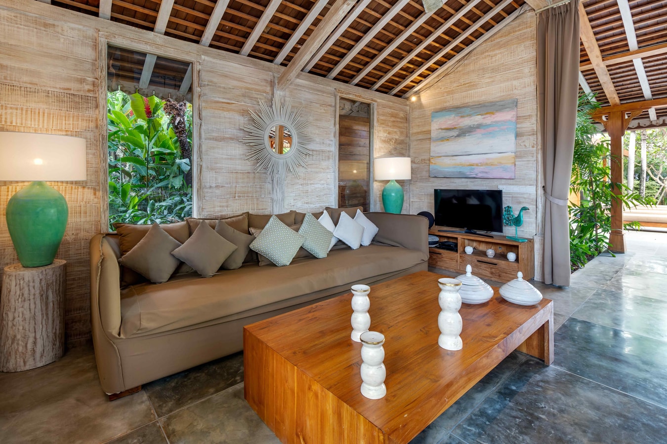 4BR: Modern Concept Villa Near @Seminyak