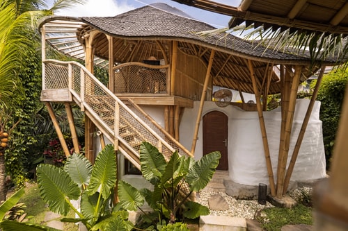 2BR AC Spacious Bamboo Villa | Pool & Jungle Views