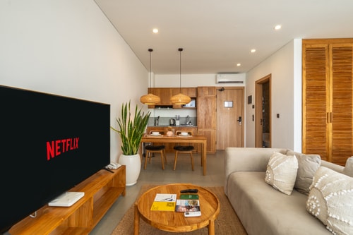 1BR Canggu Luxe Apart | Pool & Work-Hub Access