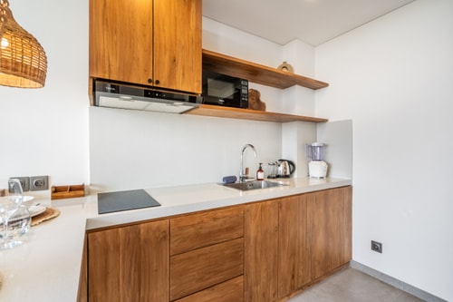 Elegant 1BR Canggu Studio w/ Balcony & Shared Pool