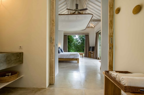 5BR: Spacious Villa for Family Near Seminyak 38 Bali Real Estate